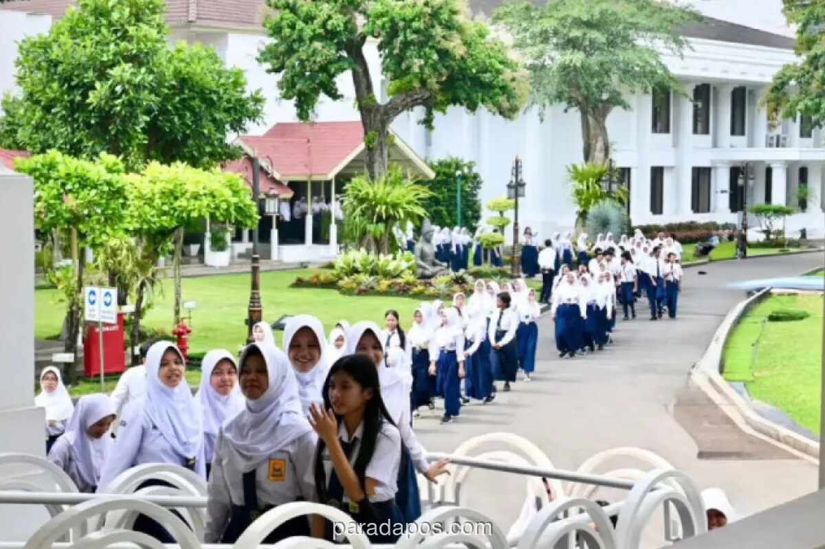 Setkab Buka Pintu Istana untuk Ratusan Pelajar SMP dalam Program Istana untuk Anak Sekolah