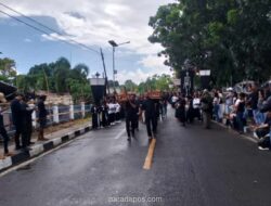 Ribuan Peziarah Awali Semana Santa Larantuka dengan Prosesi Laut Khidmat
