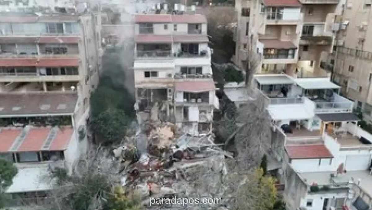 Rudal Iran Hancurkan Gedung di Haifa, Dua Tewas dan Dua Masih Hilang