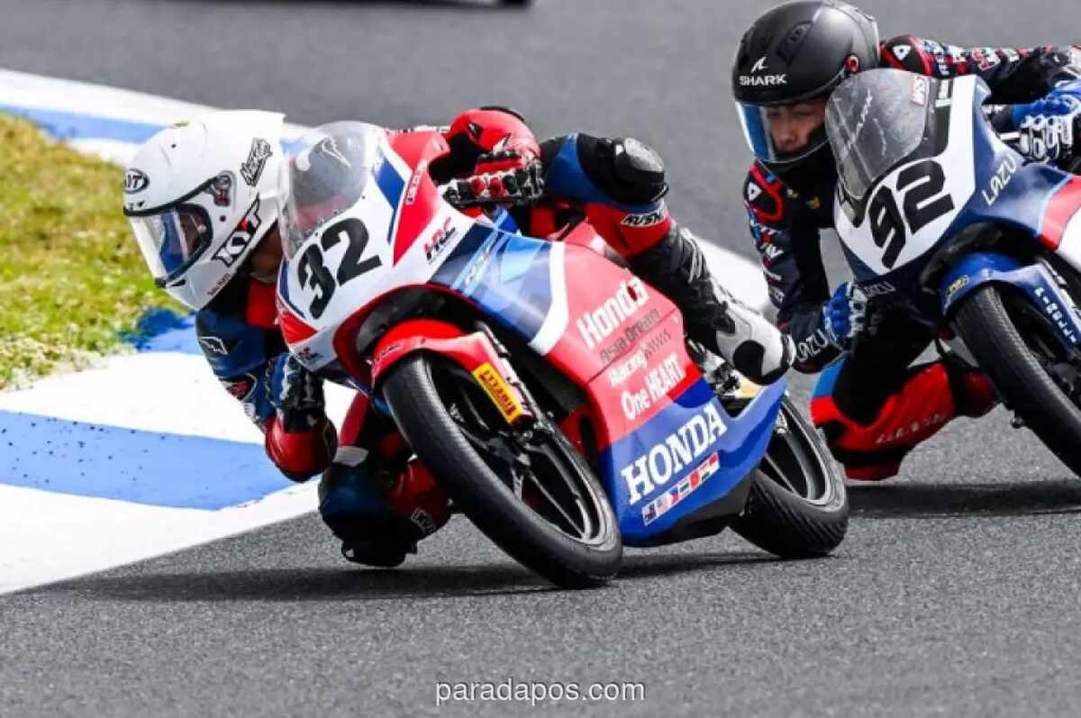 Kiandra Ramadhipa Comeback dari Posisi 17, Ukir Sejarah di Red Bull MotoGP Rookies Cup 2026