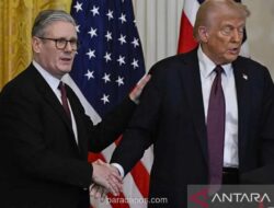 PM Inggris Keir Starmer Bahas Pengamanan Selat Hormuz dengan Presiden AS Donald Trump