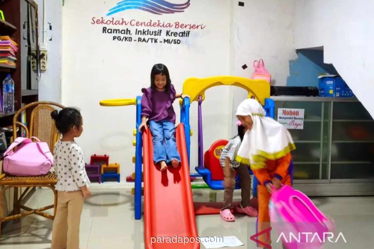 Pendidik Makassar Dukung Pembatasan Media Sosial untuk Anak di Bawah 16 Tahun