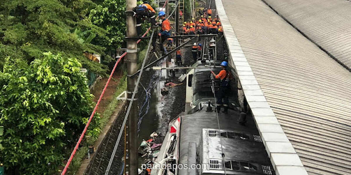 Tiga Korban Masih Hidup dan Bisa Berkomunikasi di Dalam Reruntuhan Kereta Tabrakan Stasiun Bekasi Timur