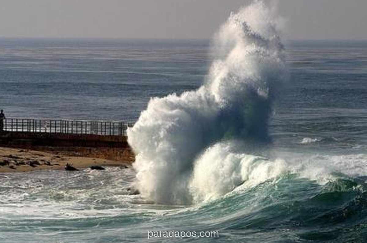 Gempa M7,6 Guncang Sulut, Picu Tsunami 0,75 Meter dan Rusak Bangunan di Ternate