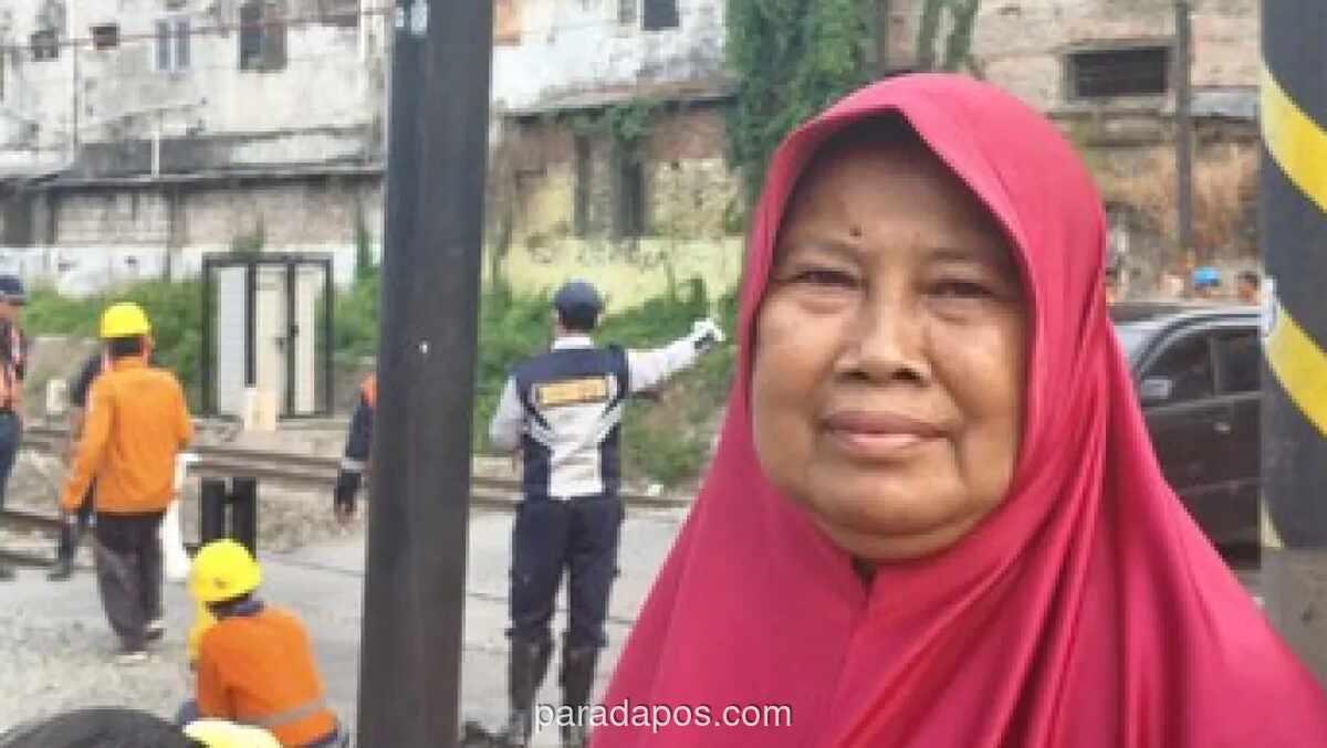 Warga Setuju Palang Besi Dipasang di Perlintasan Liar Bekasi, Tolak Penutupan Total Akses