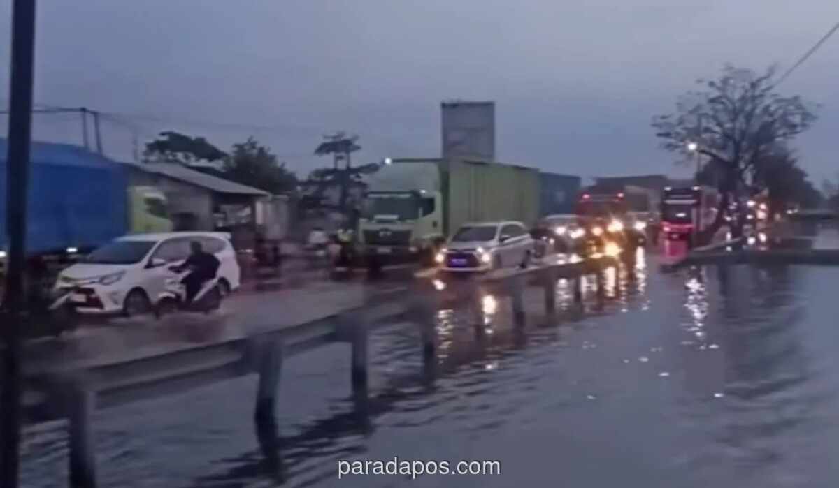 BMKG Peringatkan Cuaca Ekstrem dan Banjir Rob di 17 Wilayah Jawa Tengah