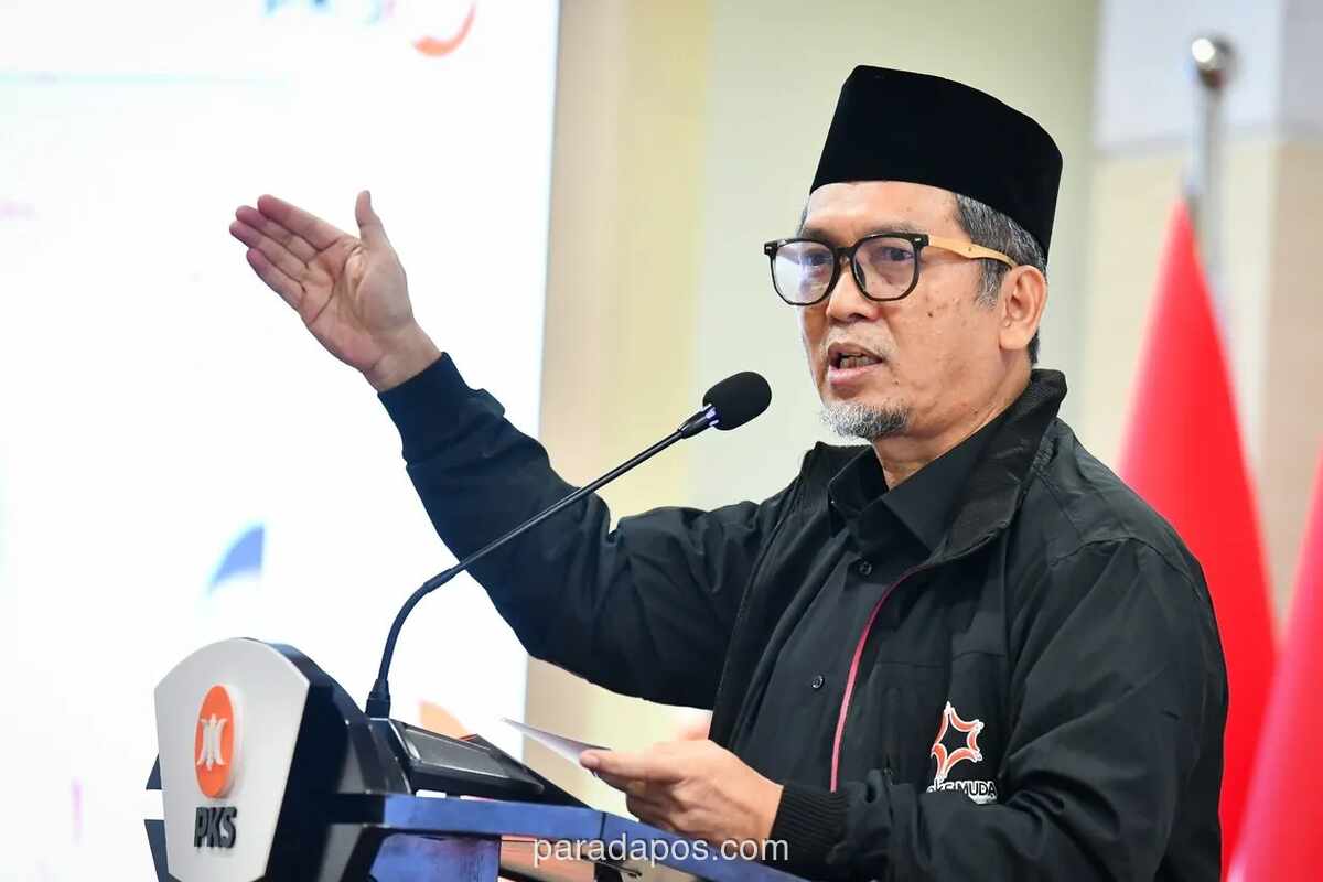 PKS Resmikan Akademi Pemimpin Muda, Almuzzammil Tekankan Pemimpin Berakar Spiritual Bukan Sekadar Mengejar Kursi