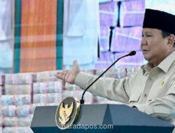 Bhima Kritik Prabowo Anggap Enteng Rupiah Tembus Rp17.600 per Dolar AS