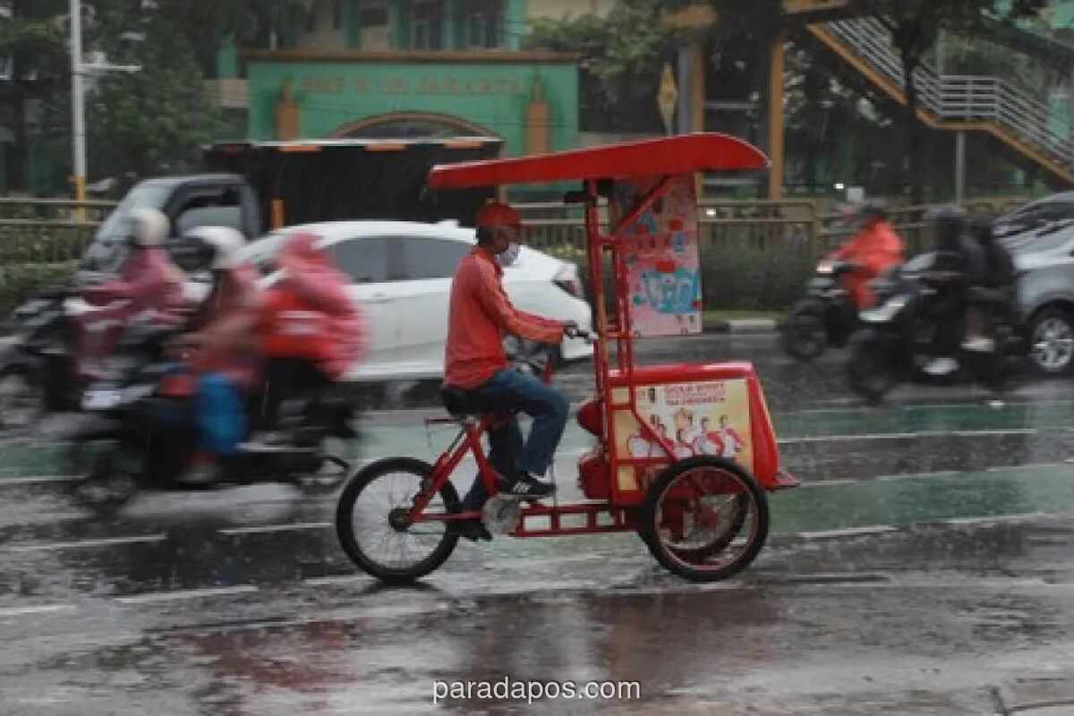 BMKG: Hujan Ringan Landa Jakarta Selatan dan Timur, Cerah di Barat dan Kepulauan Seribu
