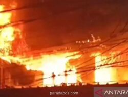 Dua bangunan bengkel di Jelambar Jakbar hangus terbakar