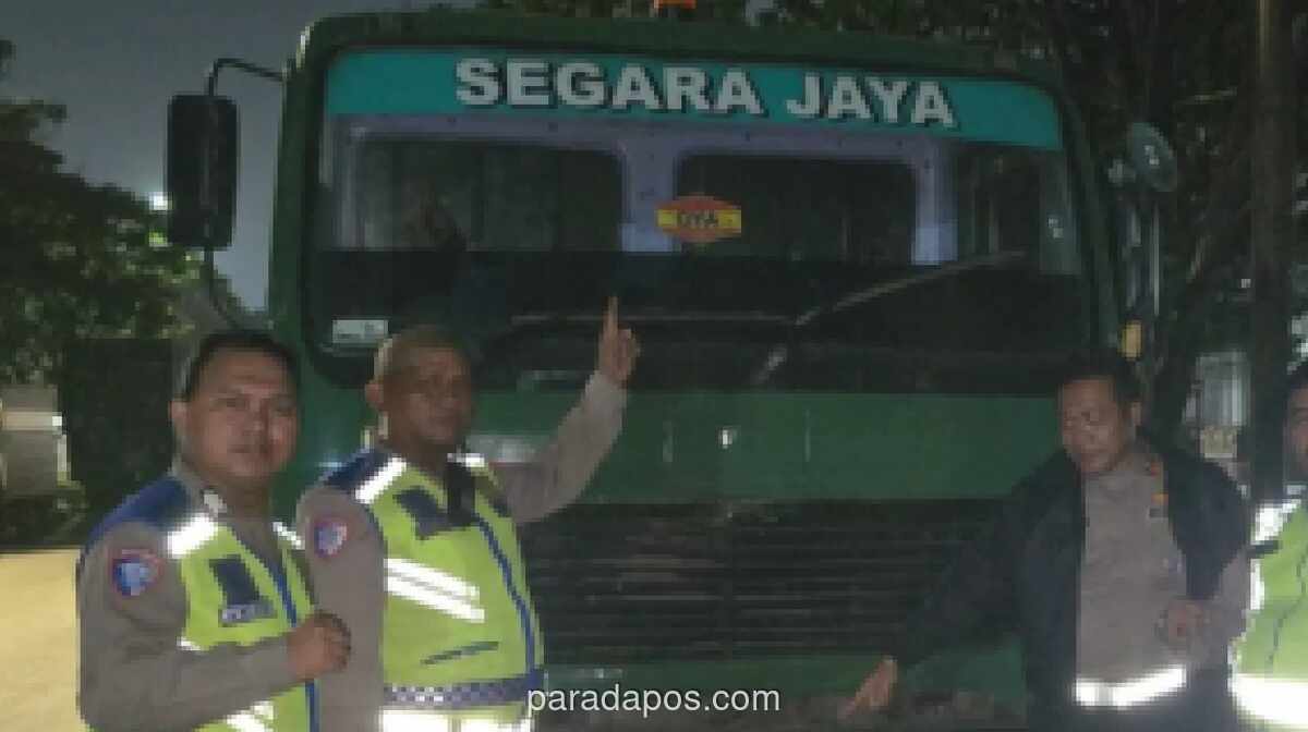 Dua Truk Trailer Melawan Arah di Cakung Cilincing Diamankan Polisi, Sopir Ditilang