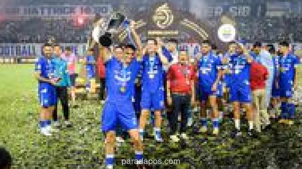 Eliano Reijnders Berurai Bahagia Usai Persib Bandung Kunci Hattrick Juara BRI Super League