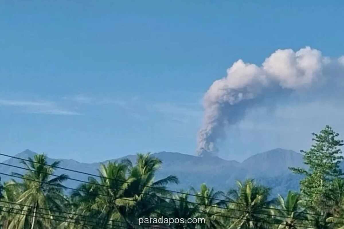 Tiga Pendaki Hilang Pascaerupsi Gunung Dukono, Satu di Antaranya WNI