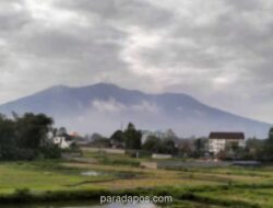 Gunung Marapi Erupsi, Kolom Abu 500 Meter, Status Waspada dan Radius Bahaya 3 Kilometer