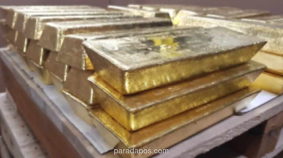 Harga Emas Anjlok Lebih dari 1 Persen Dipicu Spekulasi Kenaikan Suku Bunga AS dan Ketegangan Geopolitik