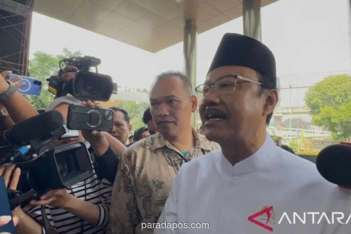 Mensos Gus Ipul Datangi KPK Minta Nasihat Pengadaan Barang di Tengah Isu Mark-up Sepatu Sekolah Rakyat