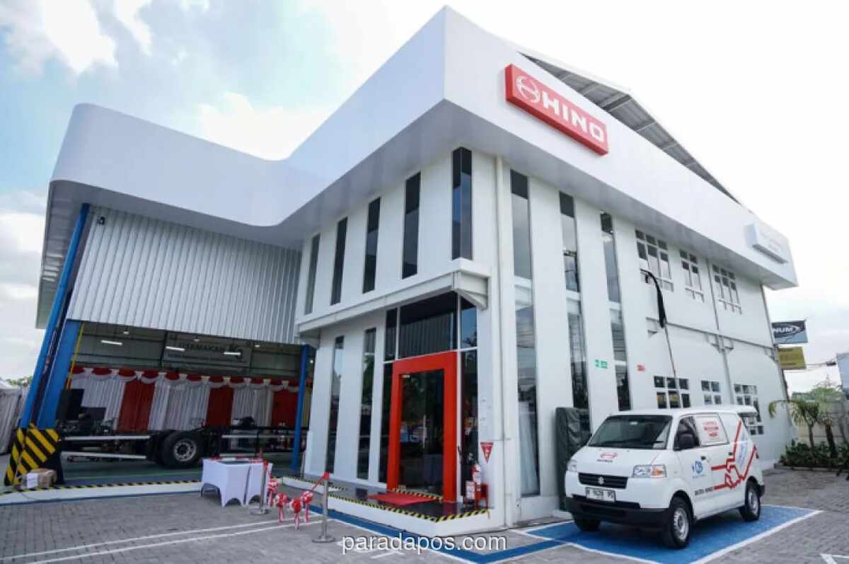 Hino Resmikan Dealer 3S di Sleman, Perkuat Layanan Purna Jual Kendaraan Niaga