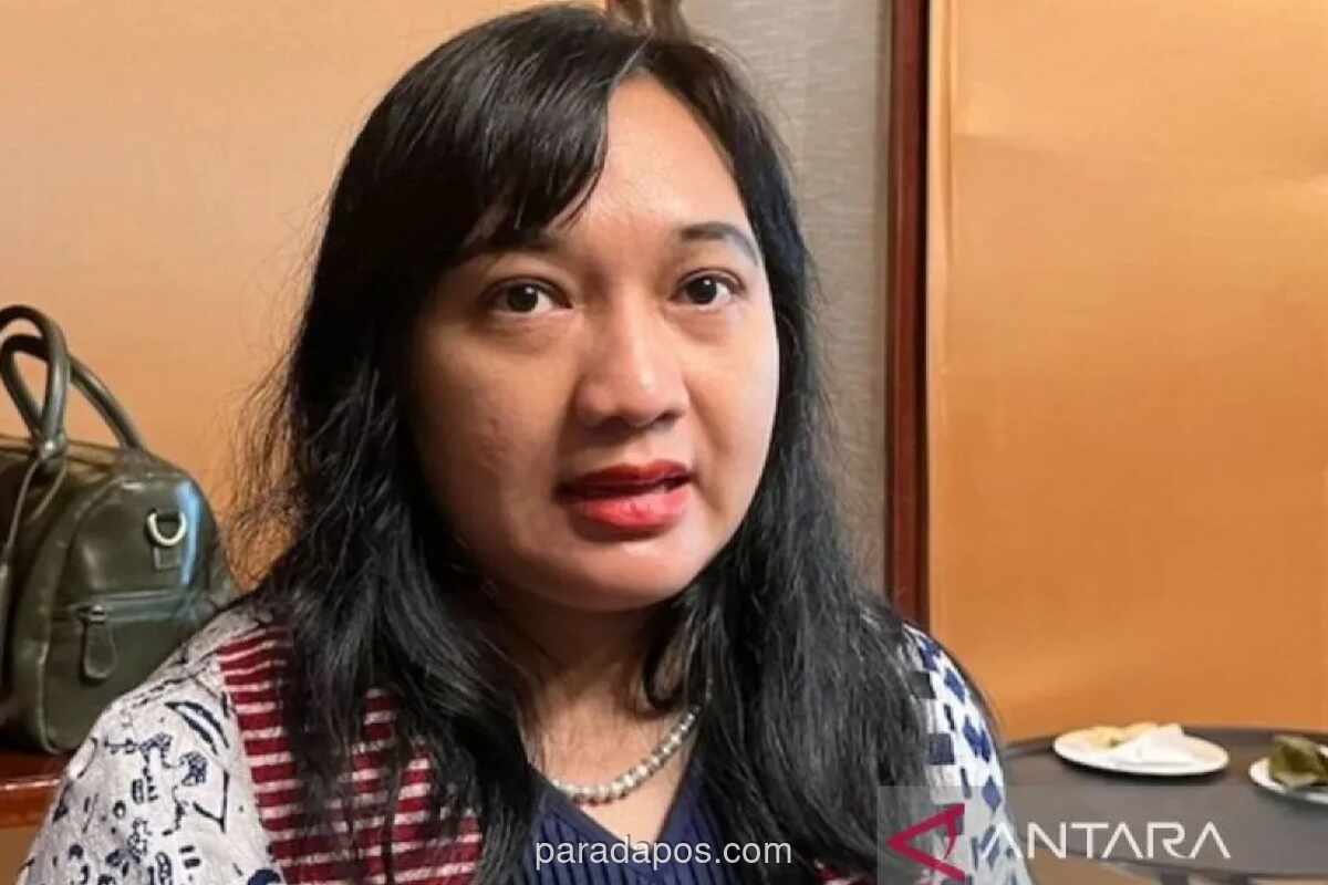 Rupiah Terjun ke Rp17.630 per Dolar AS, Indef Dorong Industri Lakukan Hedging dan Beralih ke Pemasok Lokal