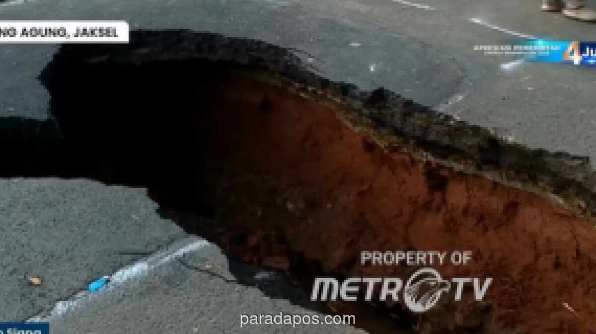 Jalan Lenteng Agung Ambles, Lubang 4 Meter Picu Kemacetan Parah hingga Satu Jam