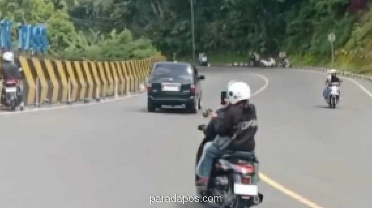 Polres Cianjur Terapkan Sistem Satu Arah di Jalur Puncak Antisipasi Lonjakan Libur Panjang