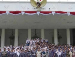 Ratusan Pelajar Jawa Barat Serbu Istana, Teriak Rakyatmu Mencintaimu ke Prabowo