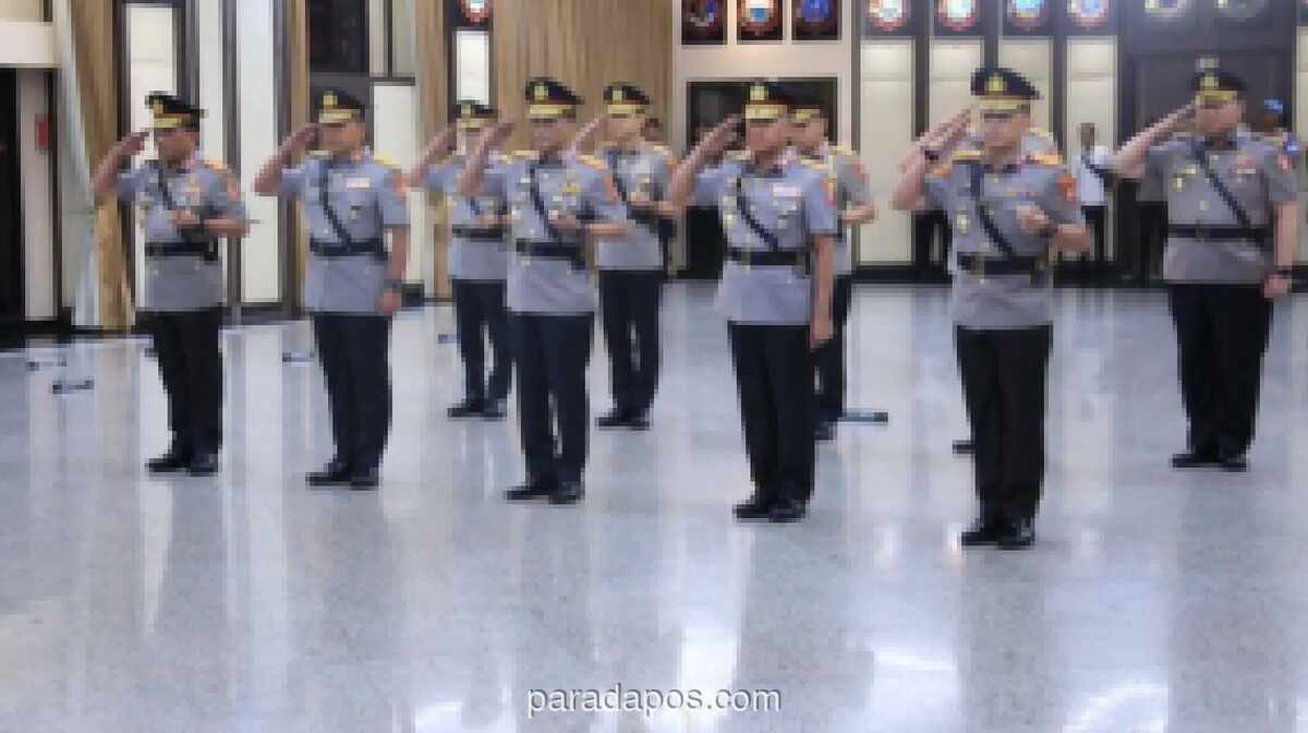 Kapolri Lantik Ridwan Zulkarnain sebagai Kalemdiklat dan Enam Kapolda Baru