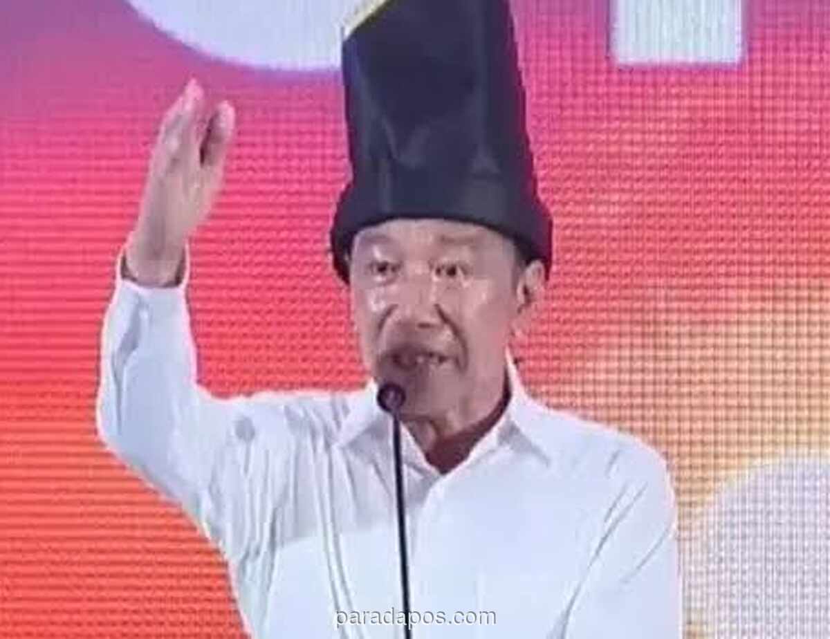 PDIP Tantang Jokowi Pamerkan Ijazah Asli UGM Saat Safari Politik ke Daerah