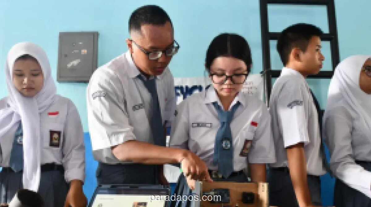 Pertamina dan ASRI Energi Edukasi Tanamkan Kesadaran Transisi Energi Lewat Program STEM di SMAN 40 Jakarta