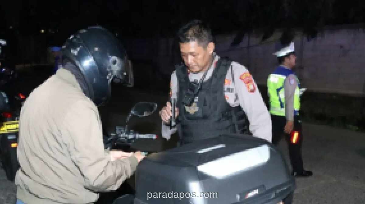 Polisi Razia Sembilan Titik Rawan di Jakbar, Amankan Satu Badik
