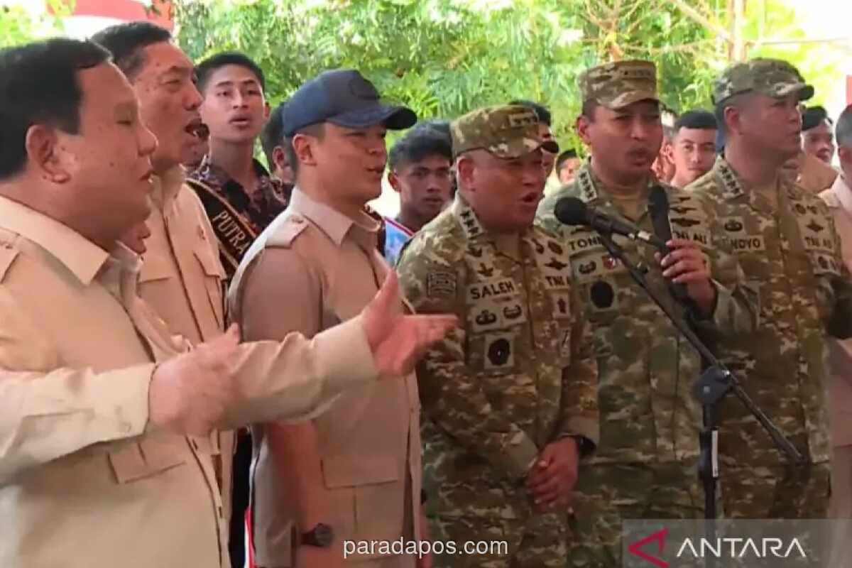 Presiden Prabowo Ajak Petinggi TNI Bernyanyi dan Berjoget Bersama Warga di Pulau Miangas