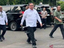 Presiden Prabowo Pimpin Rapat Terbatas Bahas Kondisi Ekonomi Nasional