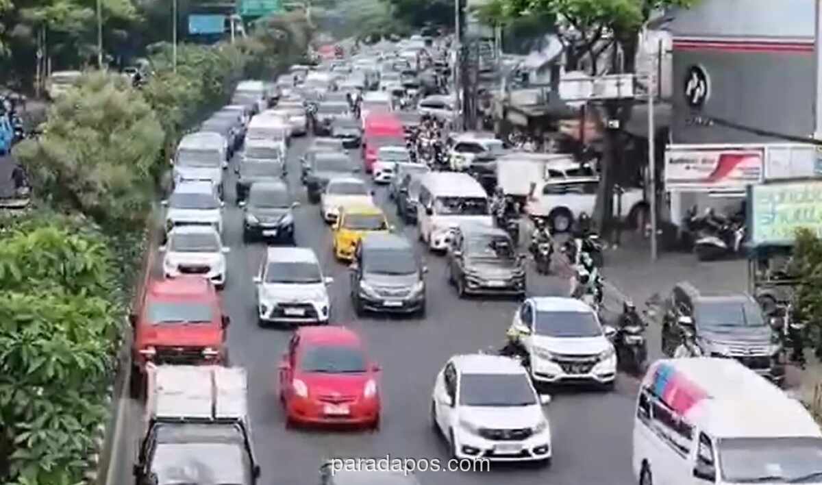Ribuan Kendaraan Mulai Tinggalkan Bandung untuk Antisipasi Puncak Arus Balik Libur Panjang