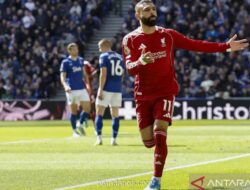 Salah dipastikan absen saat Liverpool sambangi Old Trafford