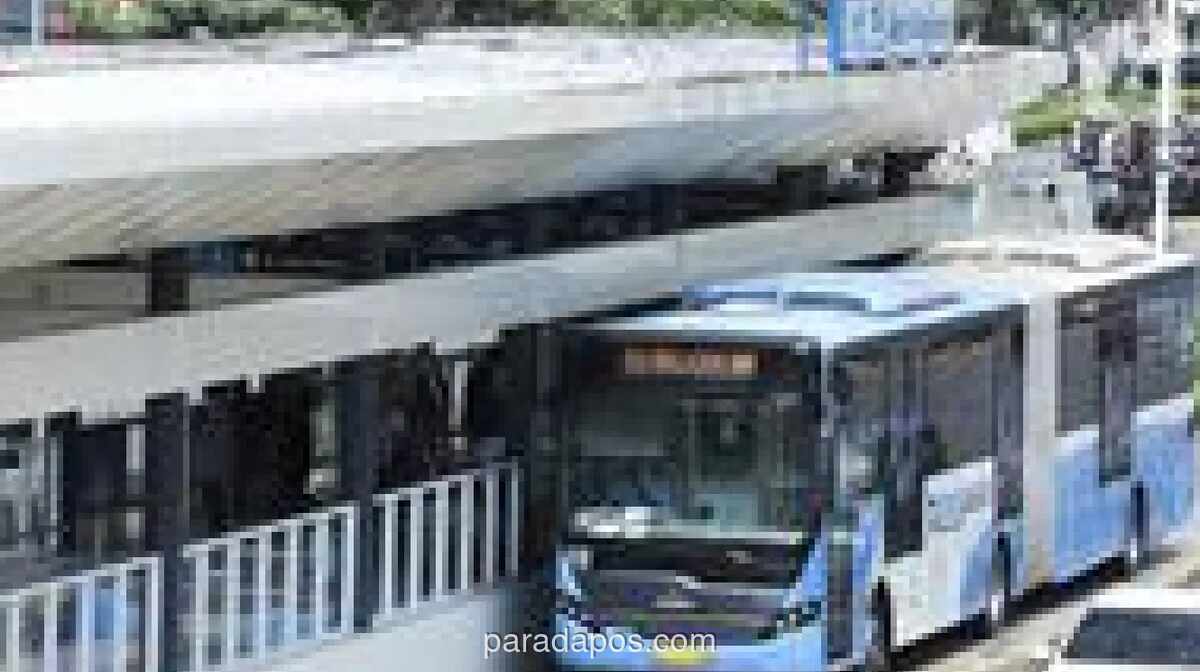Tawuran Warga di Dekat Stasiun Klender Ganggu Tiga Rute TransJakarta