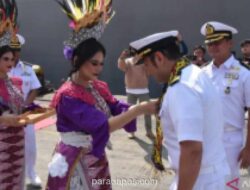 TNI AL dan Angkatan Laut Jepang Bahas Latihan Militer Bersama dalam Kunjungan Kapal Perang JS Ikazuchi