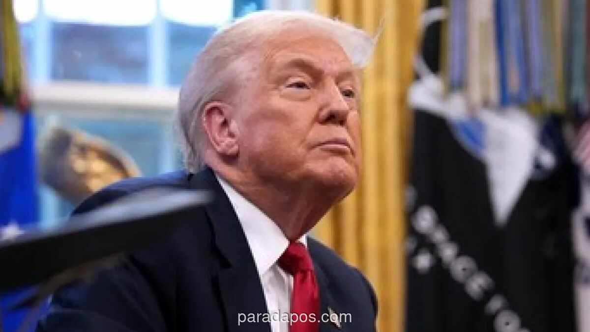 Trump Hentikan Sementara Operasi Militer Pengawal Kapal di Selat Hormuz, Klaim Capai Kesepakatan dengan Iran