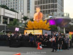 Bundaran HI Berubah Jadi Ruang Perayaan Waisak, Warga Lintas Iman Padati Lokasi