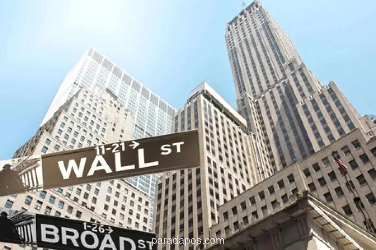 Wall Street Ambruk, Dow Jones Anjlok 953 Poin Akibat Tekanan Saham Teknologi dan Konflik AS-Iran