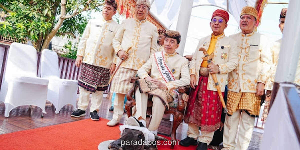 Jokowi Berpotensi Terima Gelar Adat dari 38 Provinsi, Pengamat Soroti Waktu Pemberian