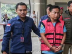 Kejagung Serahkan Tersangka Ketua Nonaktif Ombudsman ke Jaksa untuk Disidang dalam Kasus Korupsi Nikel