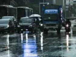 BMKG Keluarkan Peringatan Dini Hujan Lebat Disertai Angin Kencang untuk Sejumlah Kota Besar