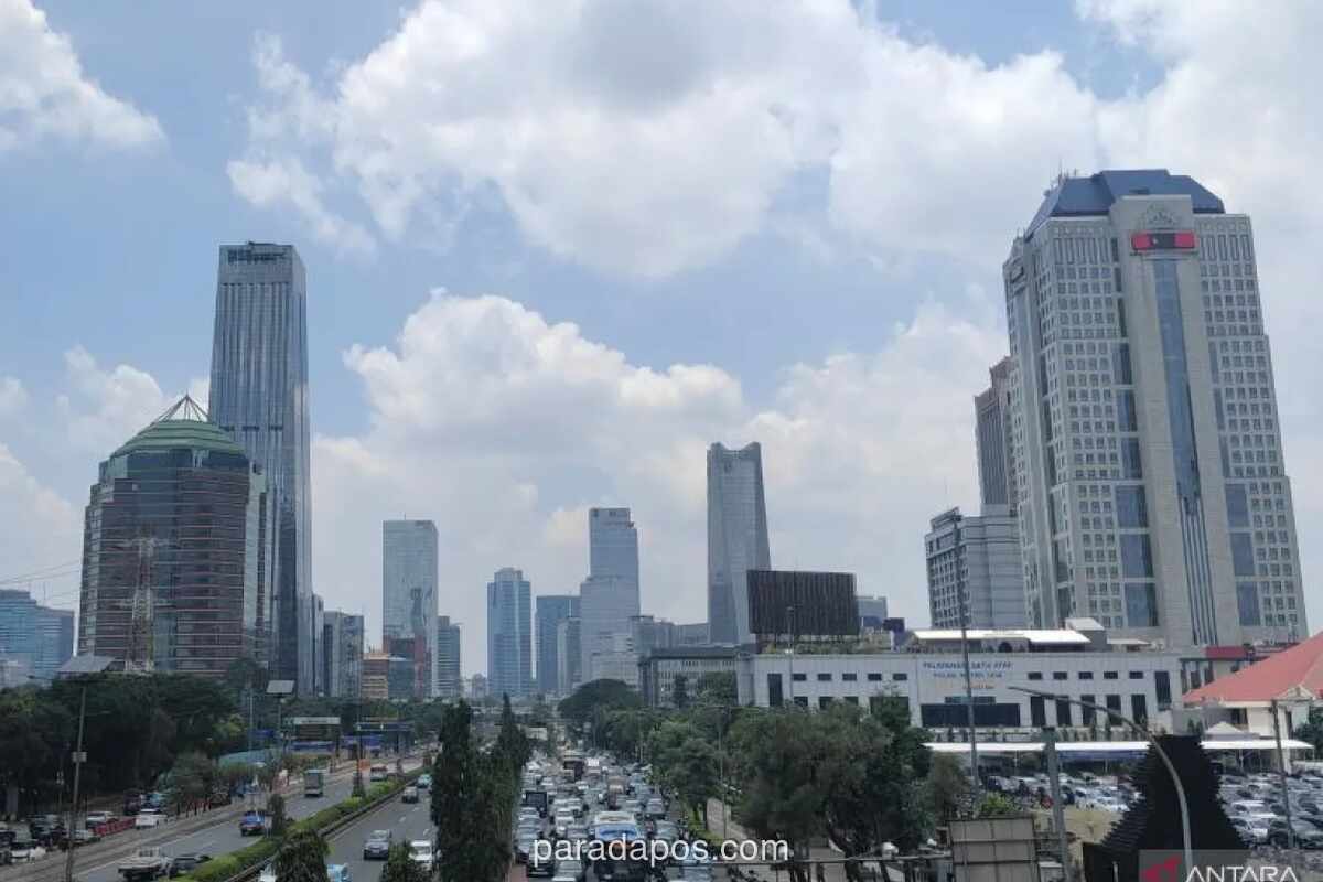 BMKG Prakirakan Jakarta Cerah Berawan dengan Suhu Mencapai 34 Derajat Celsius