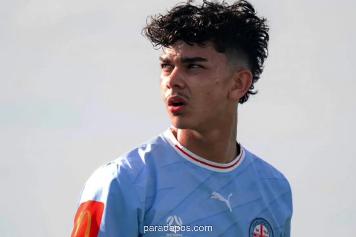 Kevin Diks Jadi Mentor Pribadi, Bek 17 Tahun Mathew Baker Dipanggil Perdana ke Timnas Senior