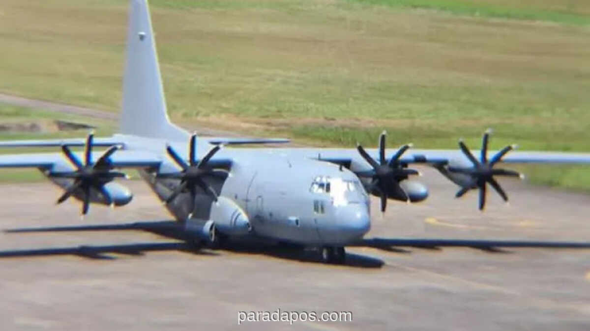 Pesawat Militer AS Berputar di Atas Padang, TNI AU Pastikan Itu Uji Terbang Usai Pendaratan Darurat