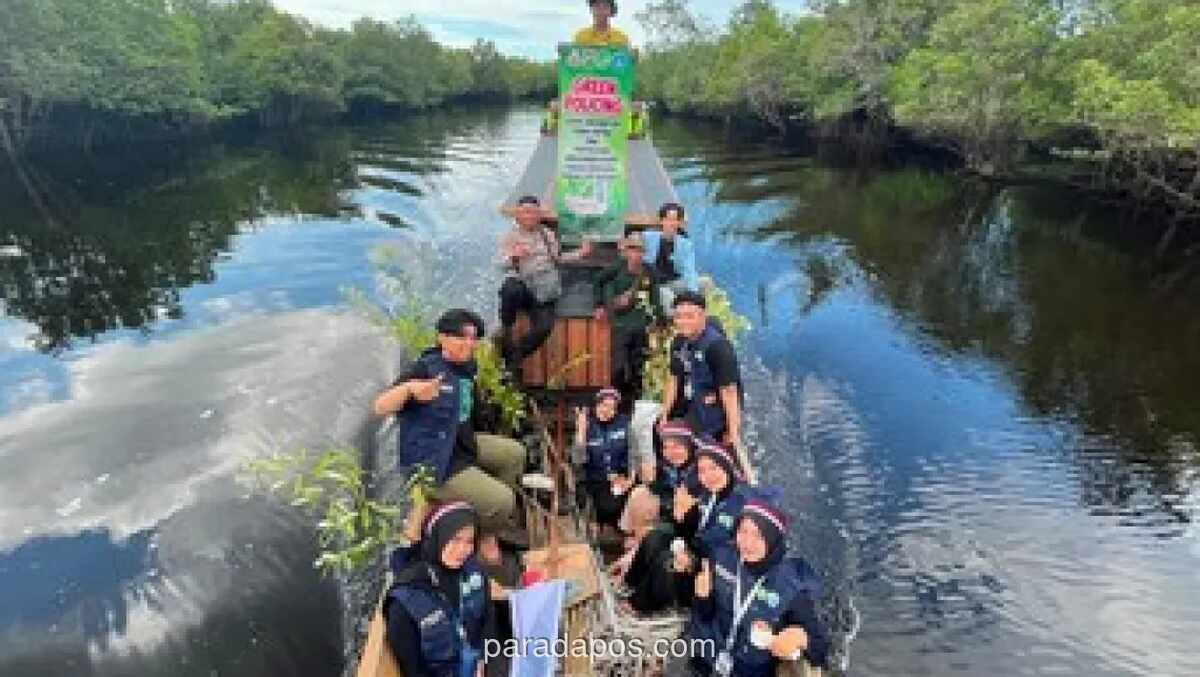 Polisi Tanam Mangrove di Pulau Setuhan Bersama Warga dan Mahasiswa Cegah Abrasi