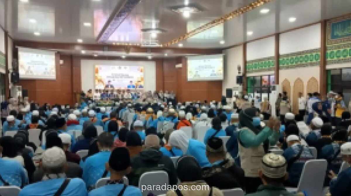 360 Jemaah Haji Kloter 06 Debarkasi Banjarmasin Tiba, Disambut Soto Banjar Sebelum Dipulangkan ke Kalteng