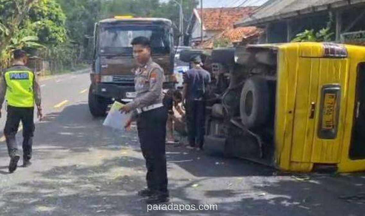 Truk Oleng Tabrak Minibus dan Motor di Bangkalan, Satu Tewas dan Tiga Anak TK Luka-Luka