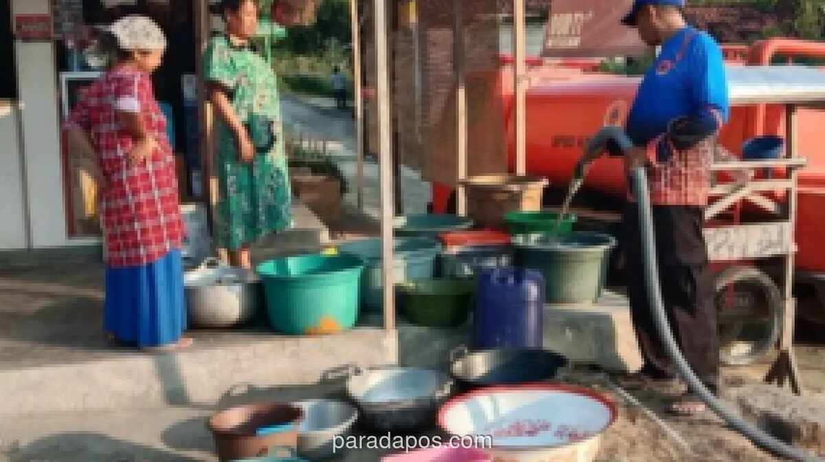 BNPB Salurkan Puluhan Ribu Liter Air Bersih ke Wilayah Terdampak Kekeringan di Jawa dan NTB