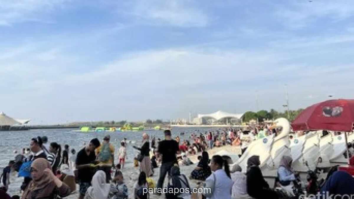 Libur Tahun Baru Islam, Ribuan Pengunjung Padati Ancol Berkat Tiket Gratis HUT Jakarta