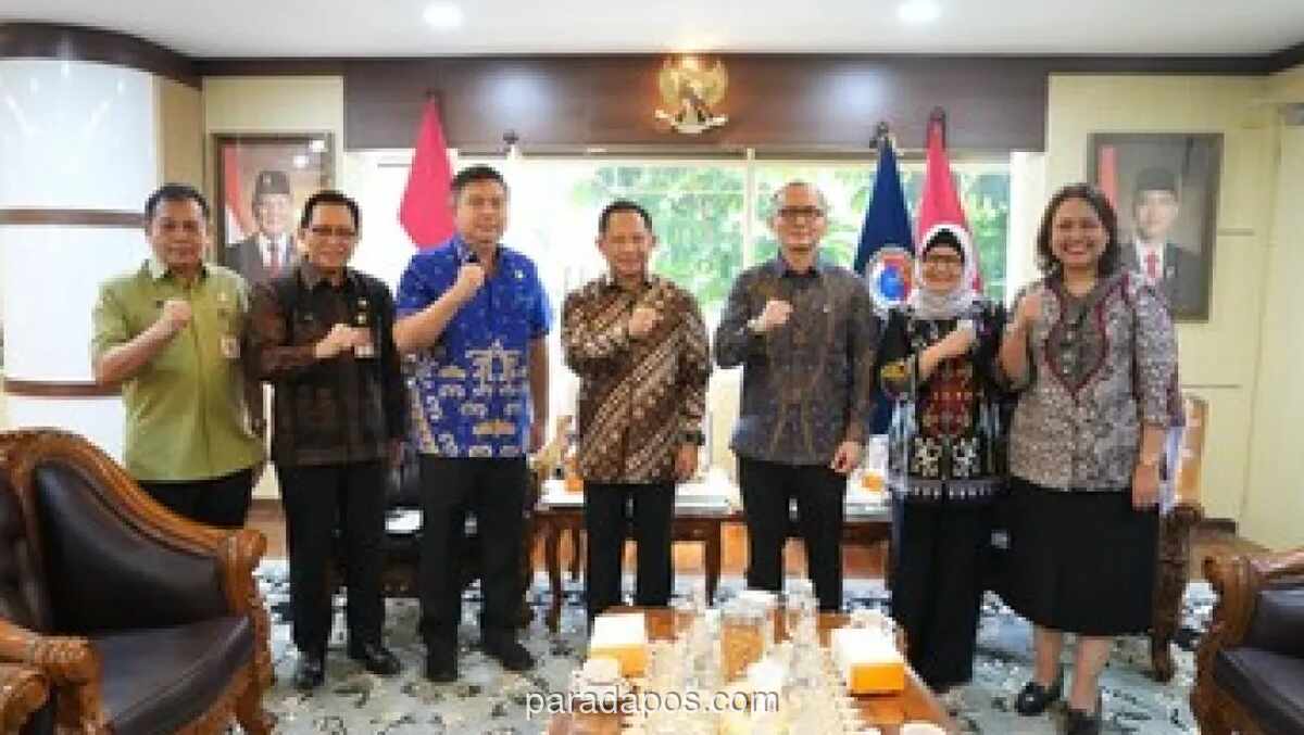 Mendagri Dorong Pemda Gelar Nobar Piala Dunia 2026 untuk Dongkrak Ekonomi Daerah